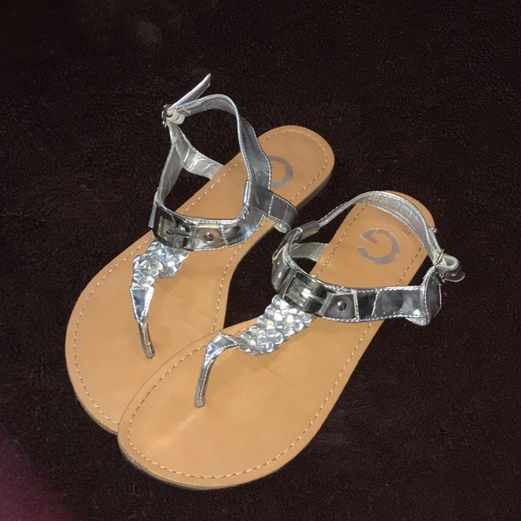 guess sandals sale